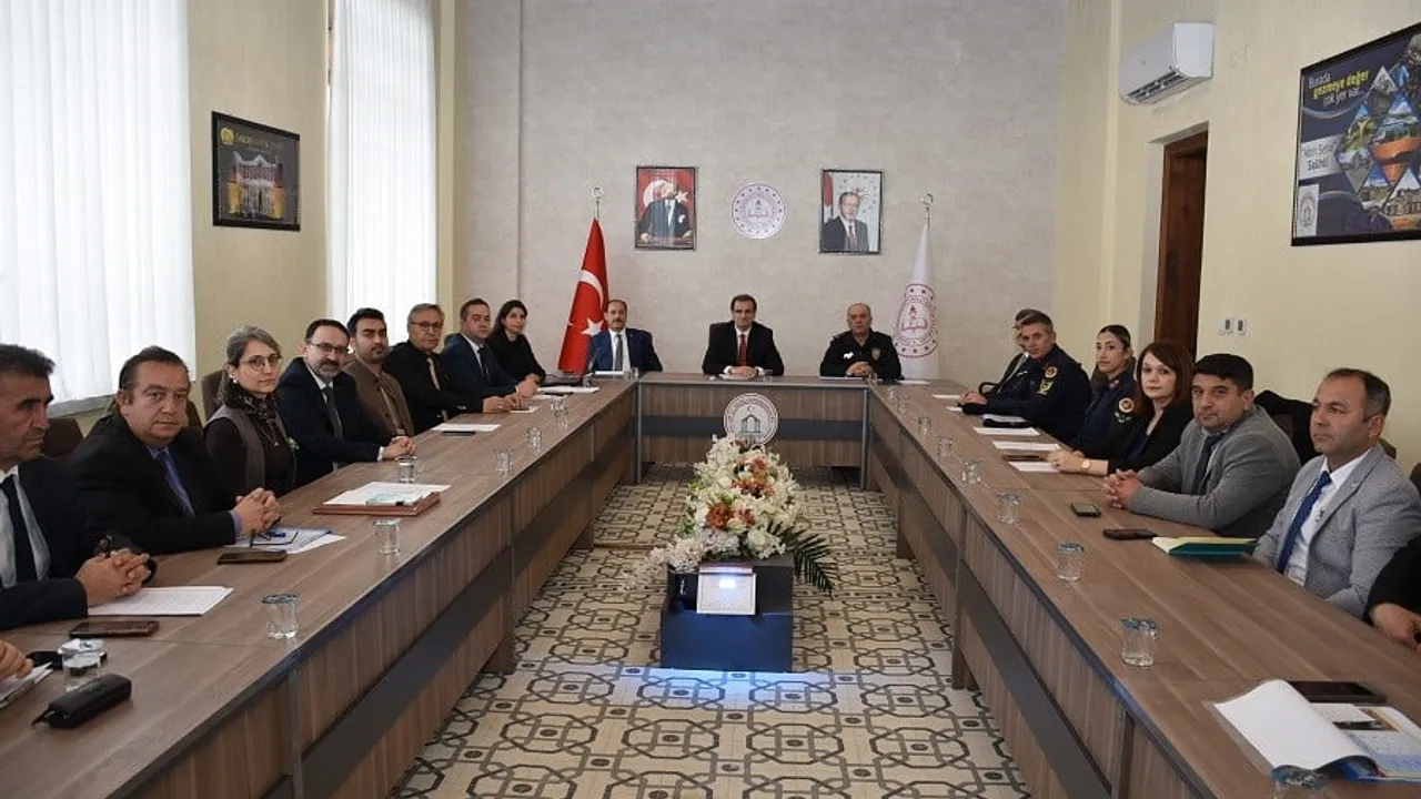 Salihli'de bağımlılıkla mücadele: İlçe koordinasyon toplantısı yapıldı