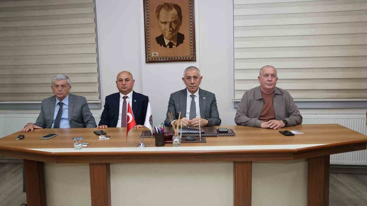 Salihli’de esnaf ve meslek odaları sorunları masaya yatırdı: 10 maddelik çözüm önerisi