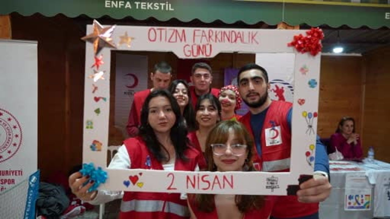 Samsun'da 2 Nisan Dünya Otizm Farkındalık Günü: "Otizm Hayatın İçinde Yaşayan Çadır" etkinliği ritim ve sosyalleşme sundu