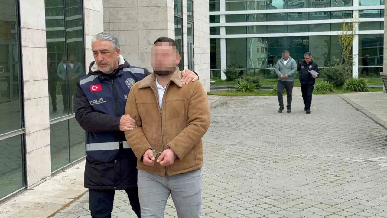 Samsun'da evine zorla girip darbeden ve görüntüleri sosyal medyada paylaşan iki kardeş tutuklandı