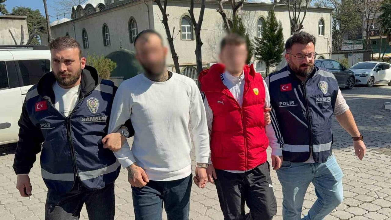 Samsun'da 'gözlüğünün altından baktın' tartışmasında pompalı tüfekle yaralanma; 2 şüpheli adliyeye sevk edildi