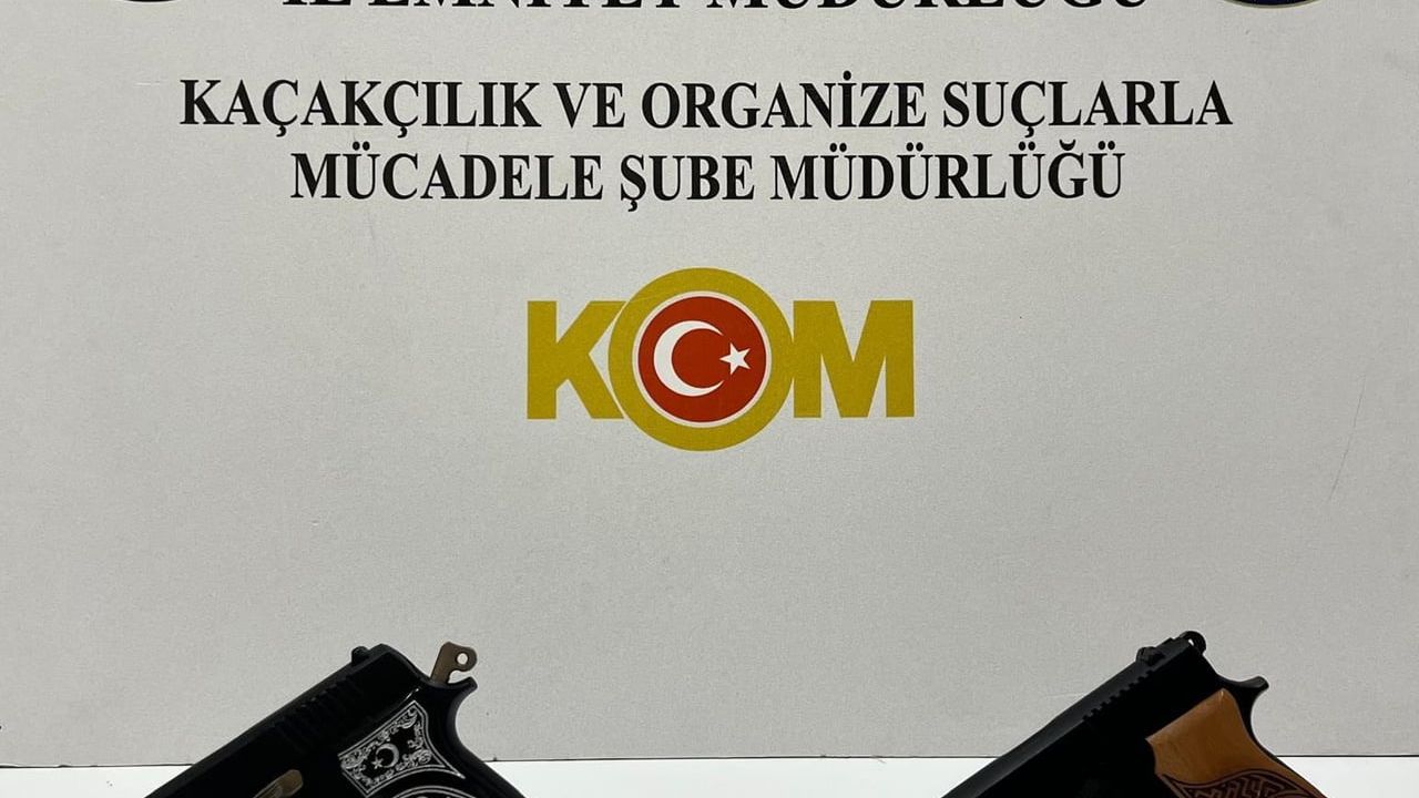 Samsun’da iki ayrı operasyonda uyuşturucu ve ruhsatsız silah ele geçirildi, 3 gözaltı