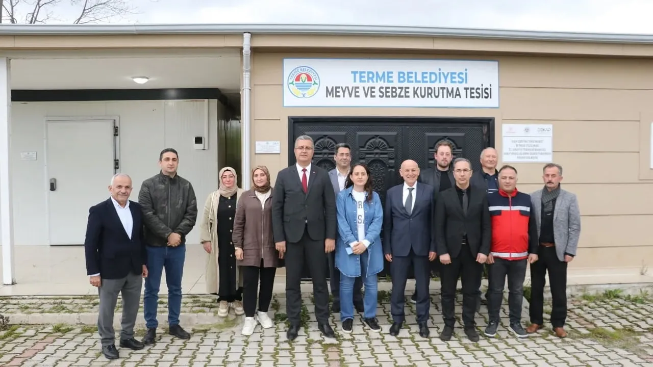 Samsun'da kadın üreticiler istiridye mantarından turşu, köfte ve hamburger üretti