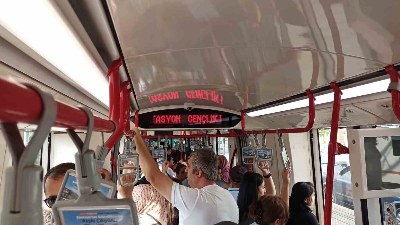 Samsun'da toplu taşımada artış: Otobüs ve tramvayla günlük 195 bin 275 yolcu