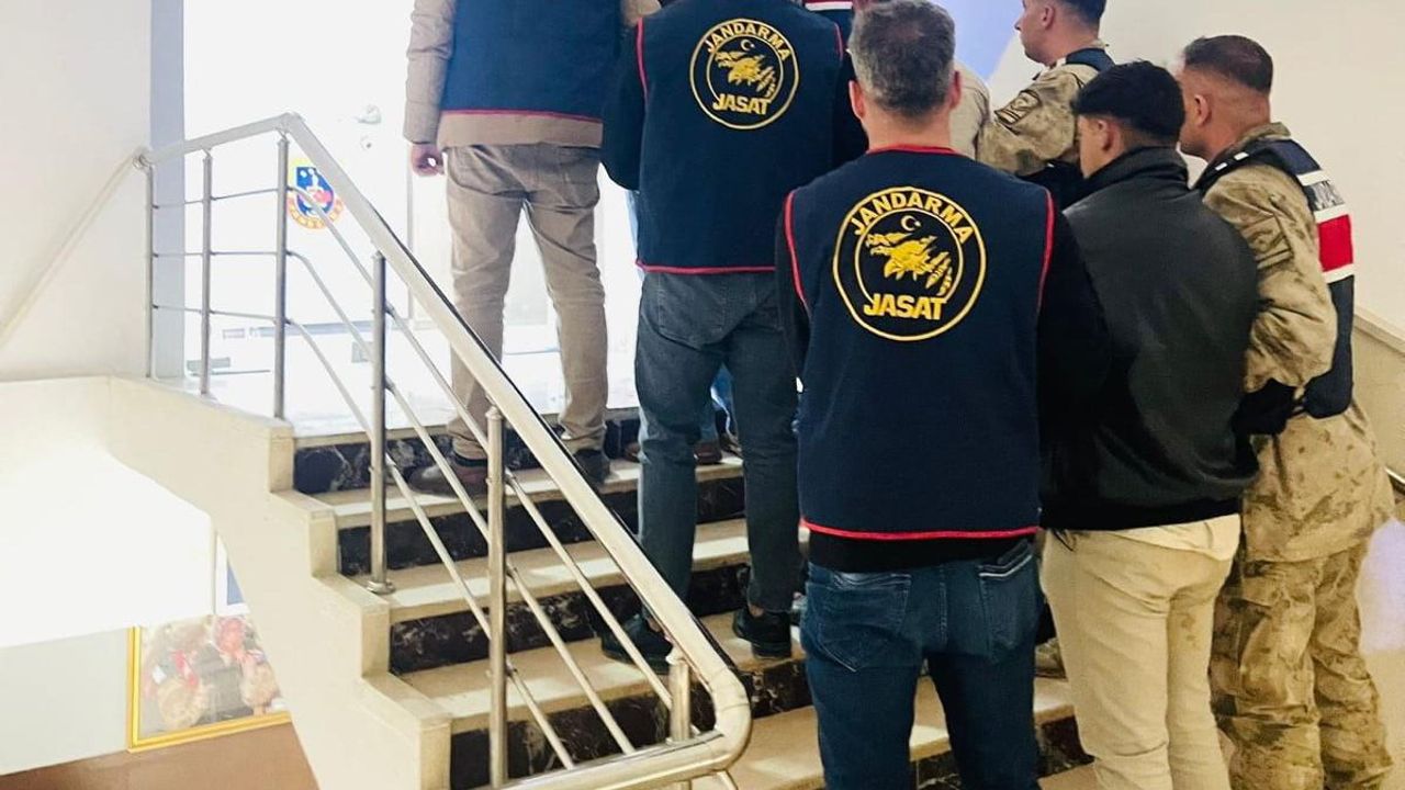 Şanlıurfa'da bağ evinden hırsızlık: 3 şüpheliden 2'si tutuklandı