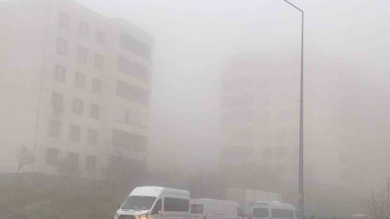 Şanlıurfa’da sağanak sonrası yoğun sis: görüş mesafesi 15-20 metreye kadar düştü