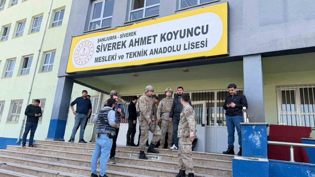 Şanlıurfa Siverek'te Lisede Silahlı Saldırı İddiası: Yaralılar ve Tahliyeler