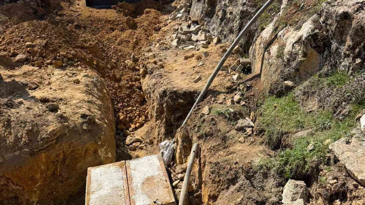 Saraycık Köyünde Su ve Kanalizasyon Hatları Yenilendi