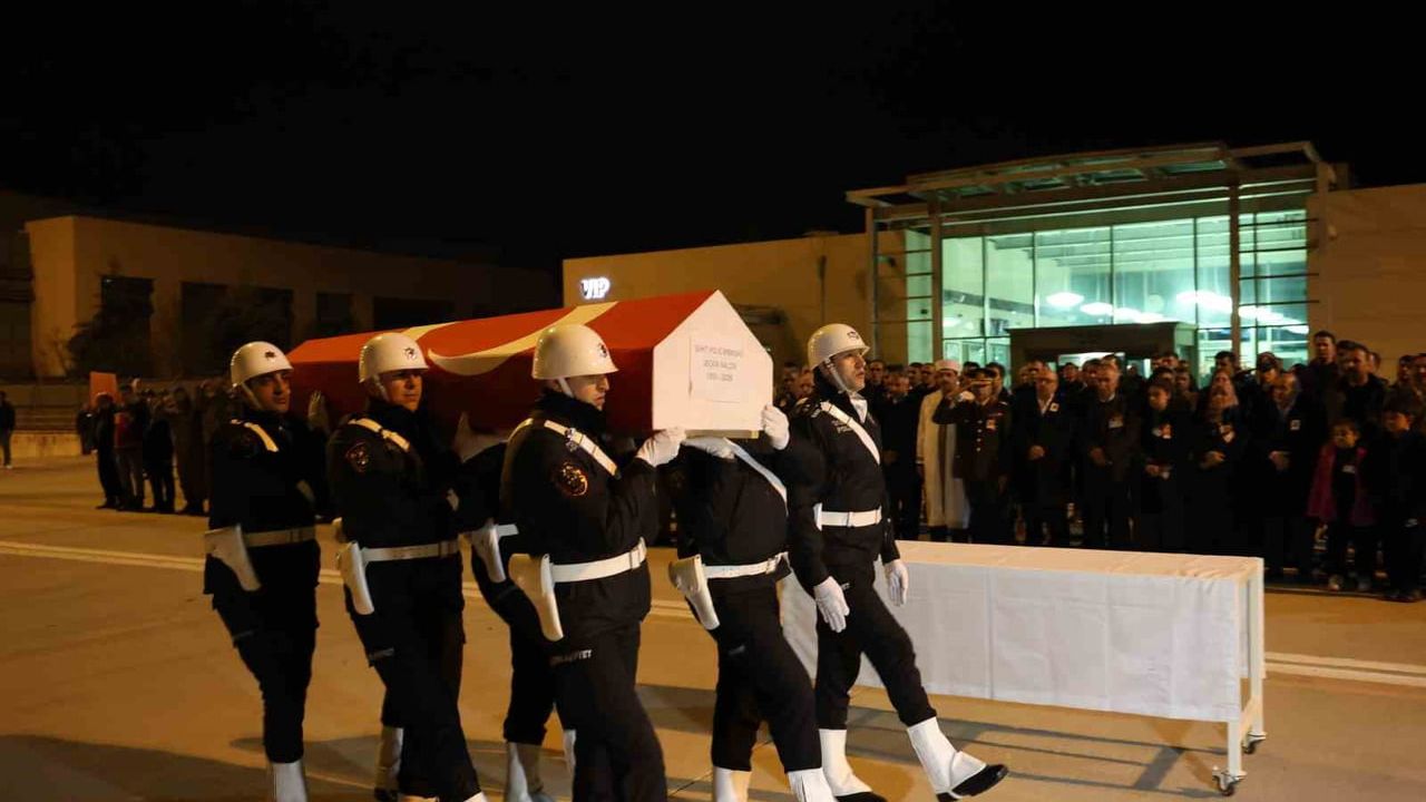 Şehit Polis Memuru Seçkin Yalçın’ın Naaşı Elazığ’da Törenle Karşılandı
