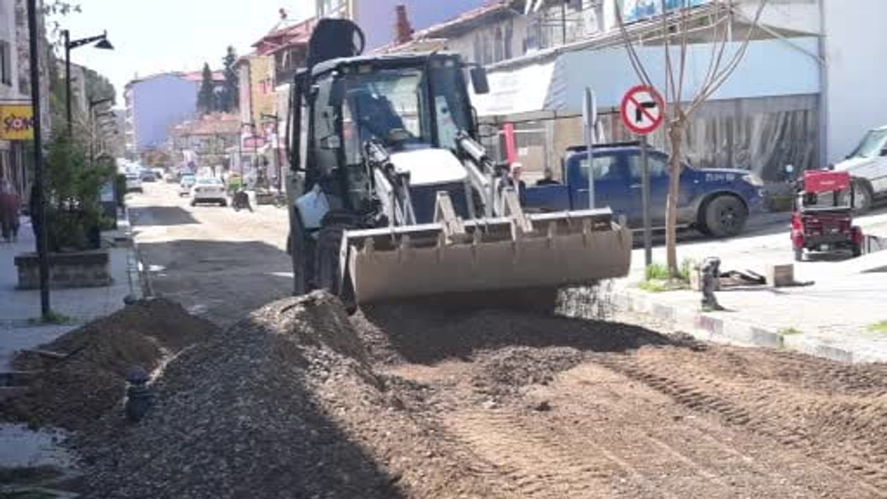 Selendi'ye 6 milyon TL altyapı yatırımı: Atatürk Caddesi'ne 1.040 metrelik hat