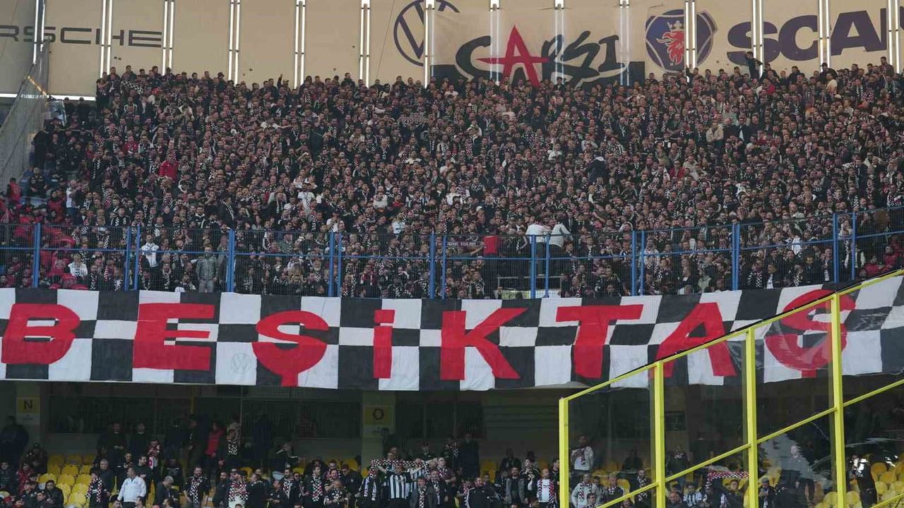 Sergen Yalçın, Kasımpaşa 11’ini bozmayarak Kadıköy’de aynı kadroyla çıktı