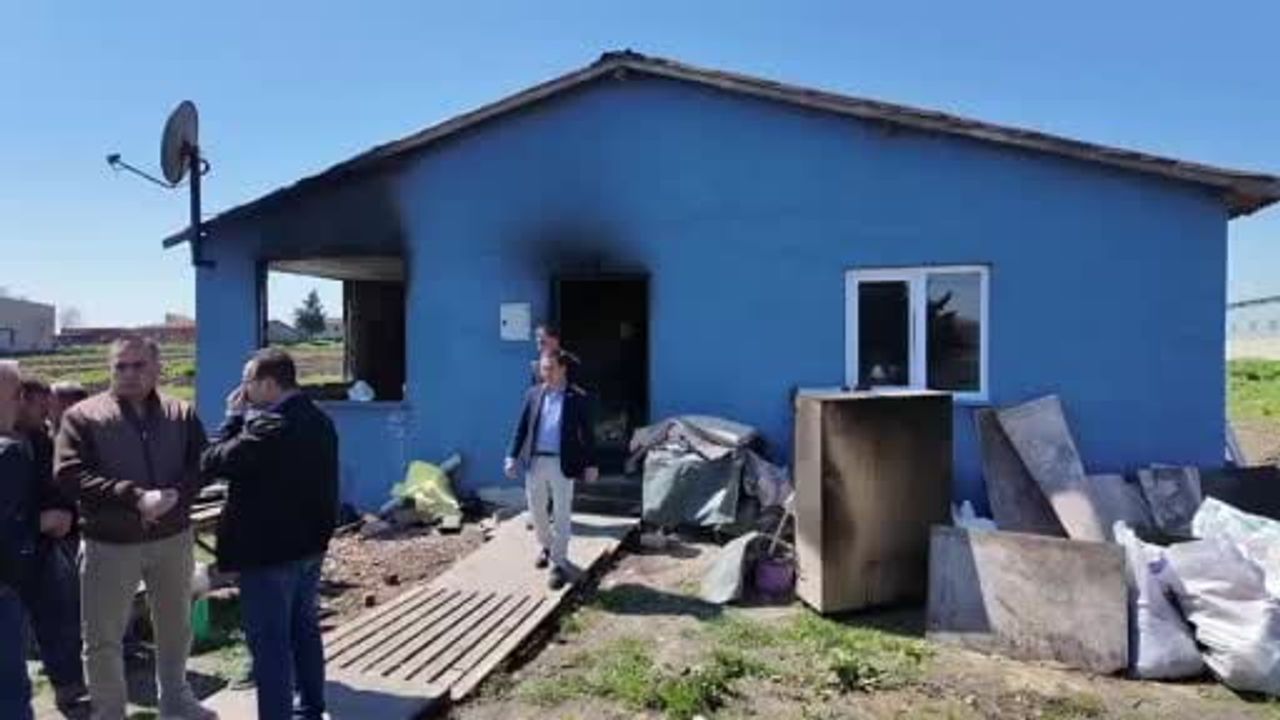 Silivri Kadıköy'de gece çıkan yangında 6 kişi kurtarıldı; ev kullanılamaz hale geldi