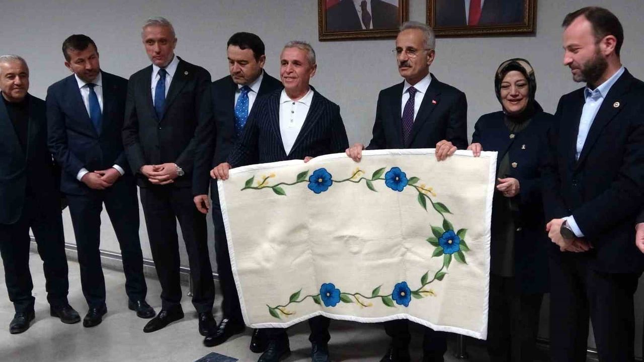 Simav-Abide yolunda 15 km'lik kesim için ihale tamamlandı, sözleşme aşamasına geçildi