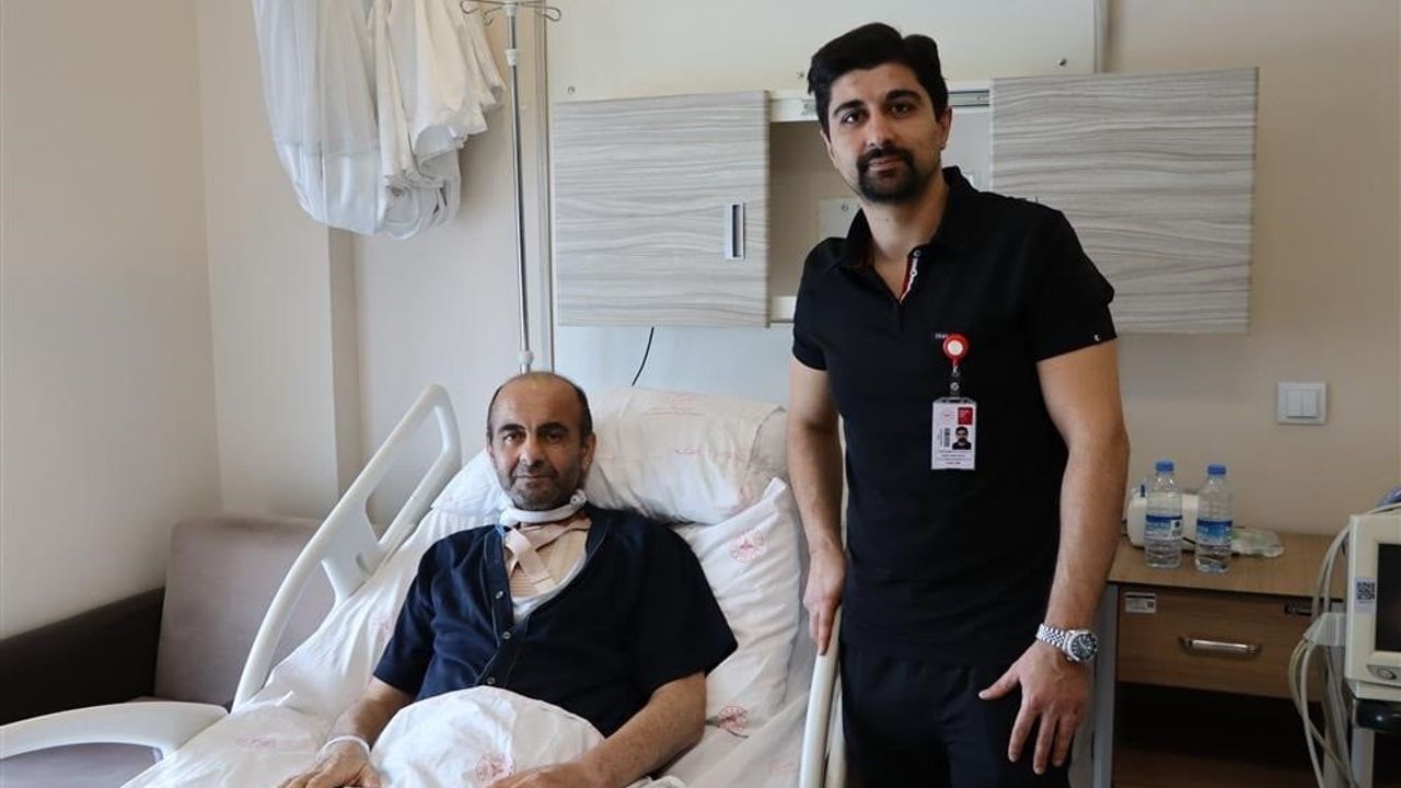 Sivas Numune Hastanesi'nde ileri yaş ve yüksek riskli hastalara yönelik damar cerrahisi başarıları