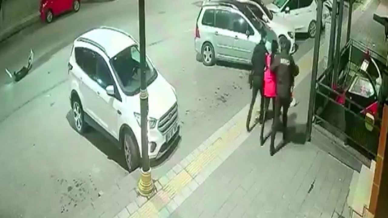 Sivas'ta 'dur' ihtarına uymayan sürücü 4 araca çarptı; 446 bin TL ceza kesildi