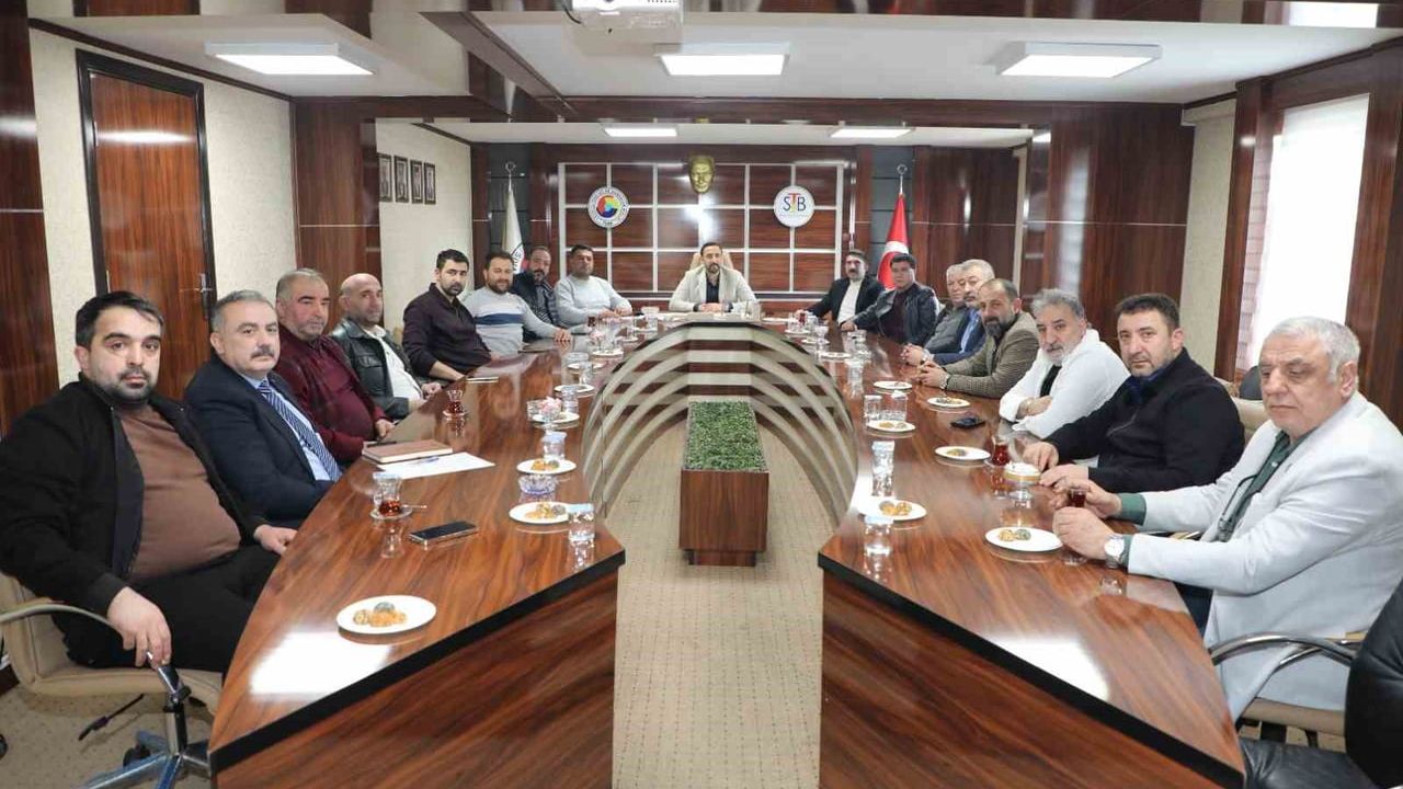 Sivas’ta kurbanlık fiyatları açıklandı: Canlı tosun 510 TL, kesim ücretleri belirlendi