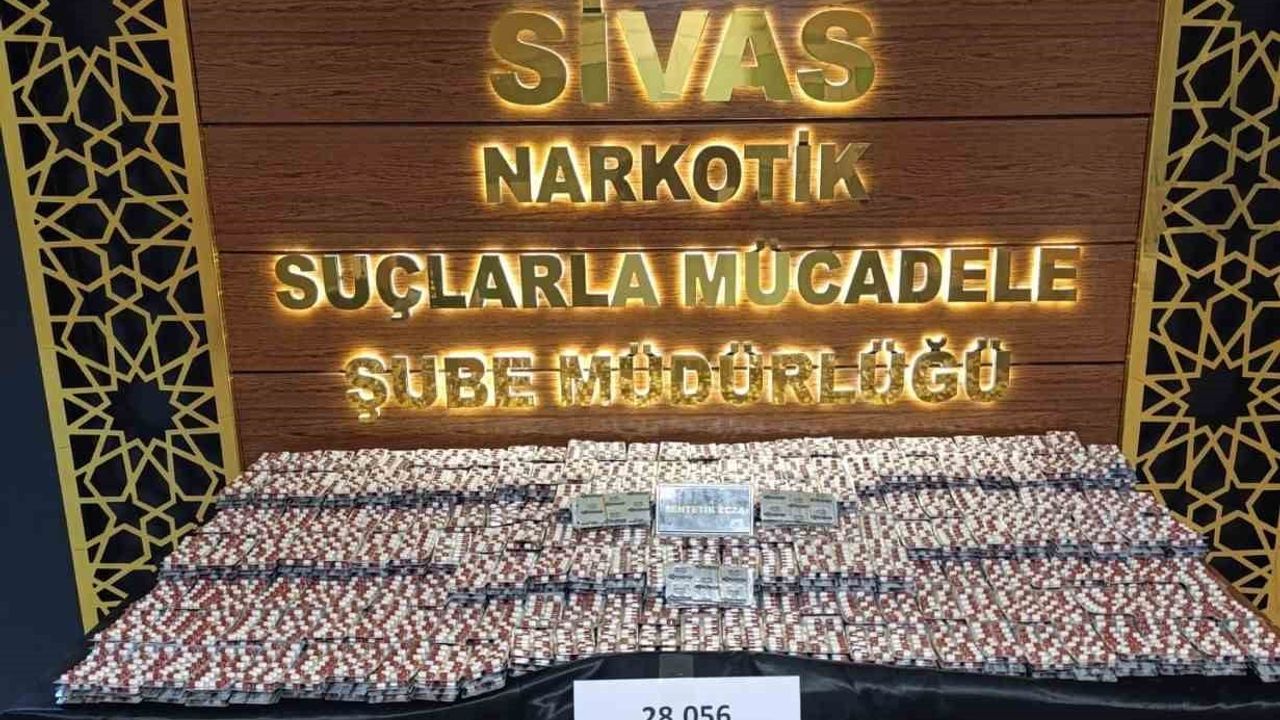 Sivas'ta operasyon: 28 bin 56 sentetik ecza hap ele geçirildi, 2 kişi tutuklandı