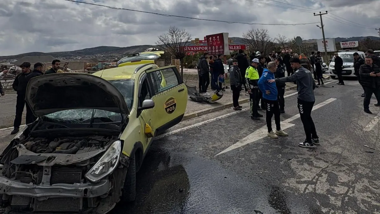 Sivasspor’dan U13 oyuncularının kaza geçirmesiyle ilgili resmi açıklama