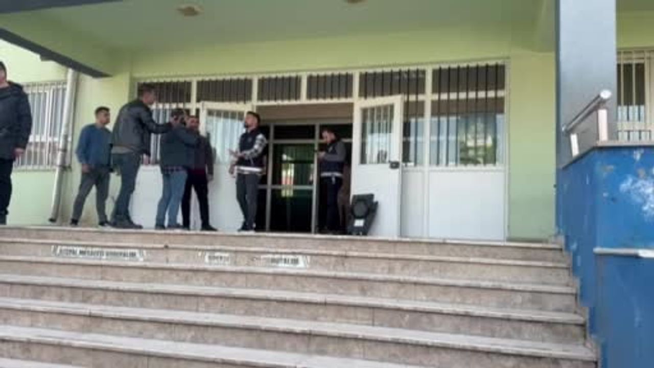 Siverek'te lisede silahlı saldırı: Ahmet Koyuncu Mesleki ve Teknik Anadolu Lisesi'nde 13-14 öğrenci yaralandı