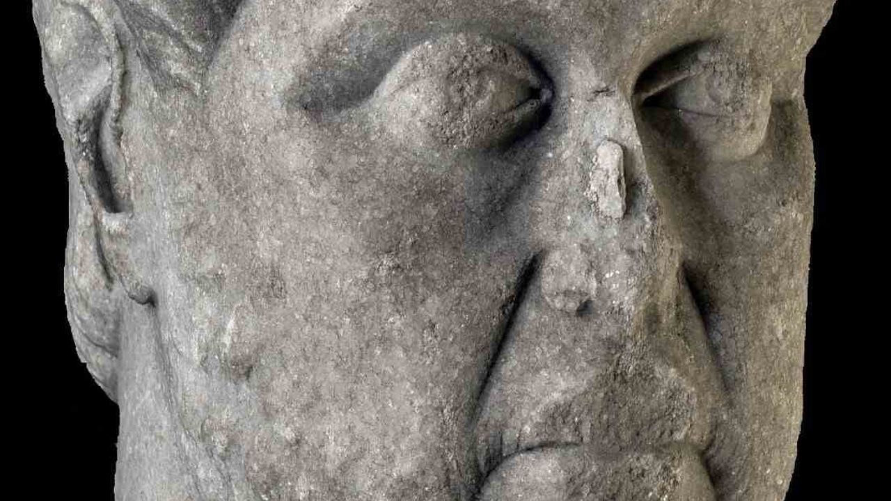 Smyrna kökenli mermer heykel başı Denver'den iade edildi, İzmir Arkeoloji Müzesi'nde sergileniyor