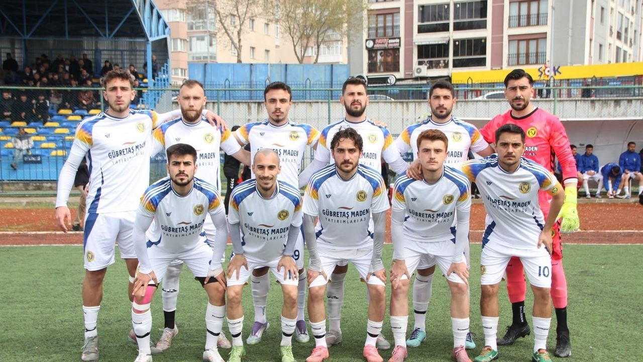 Söğütspor, Söğüt İlçe Stadı'nda Tavşanlı Tepecikspor ile 0-0 Berabere Kaldı