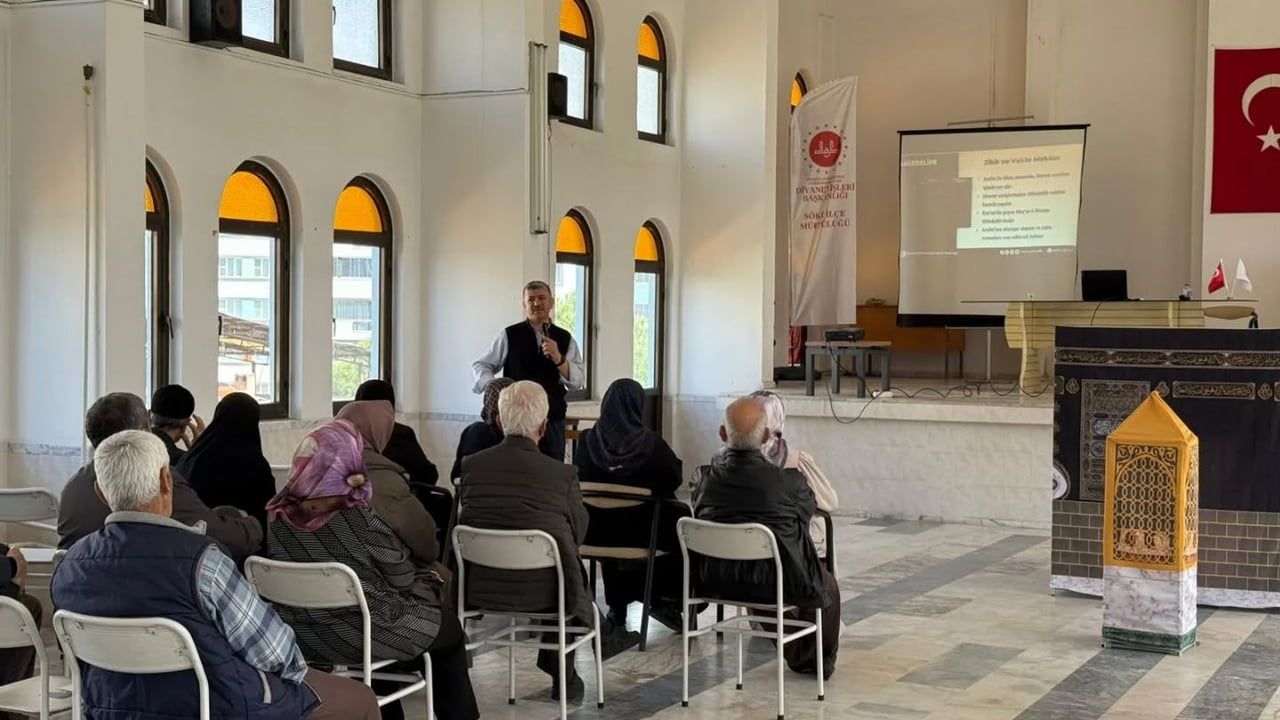 Söke’de 2026 Hacı Adaylarına Yönelik Kapsamlı Eğitim Semineri Düzenlendi