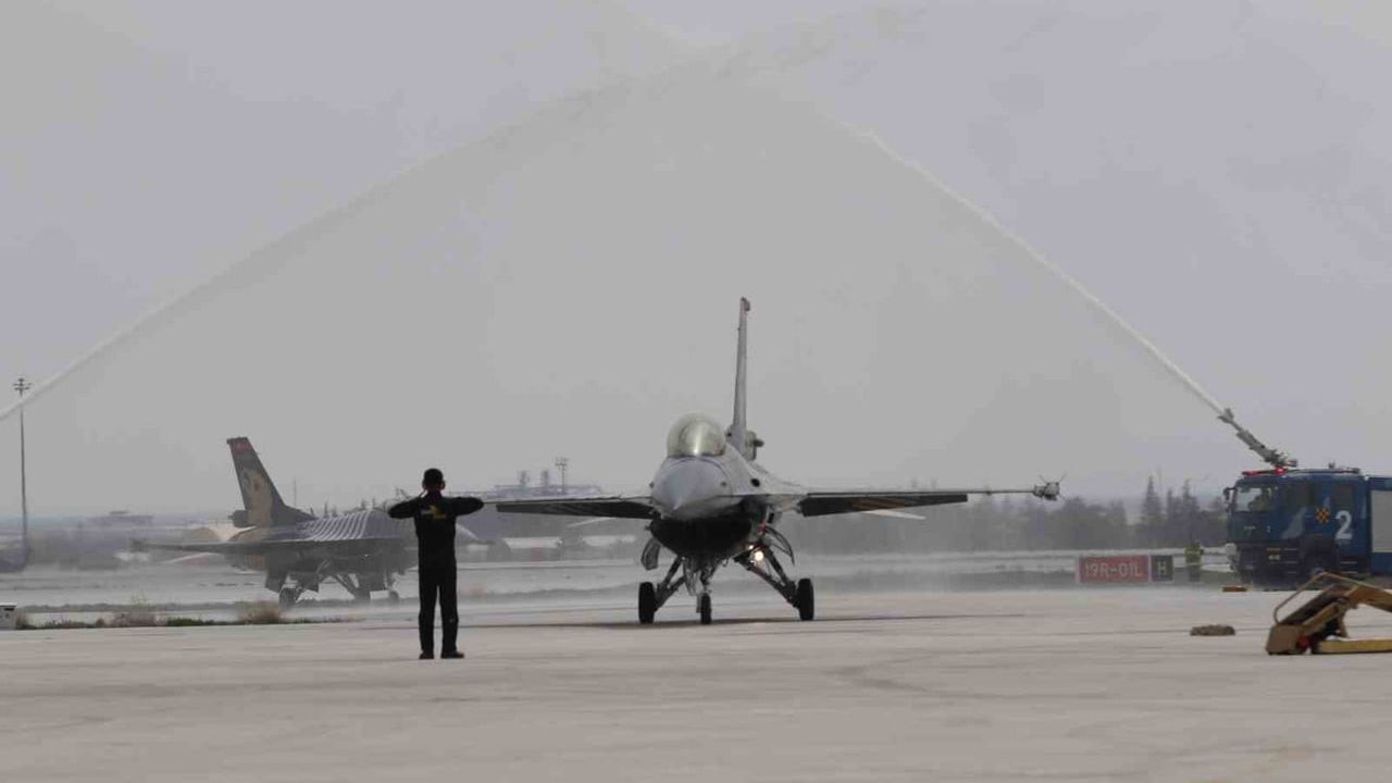 SOLOTÜRK'ün gökyüzündeki 15'inci yılı Konya'da kutlandı