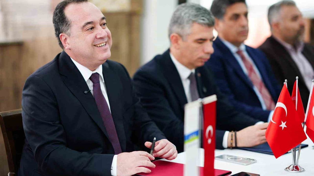 Soma'nın ısınma sorunu için tarihi adım: Manisa Büyükşehir ile Aksa Doğalgaz protokolü