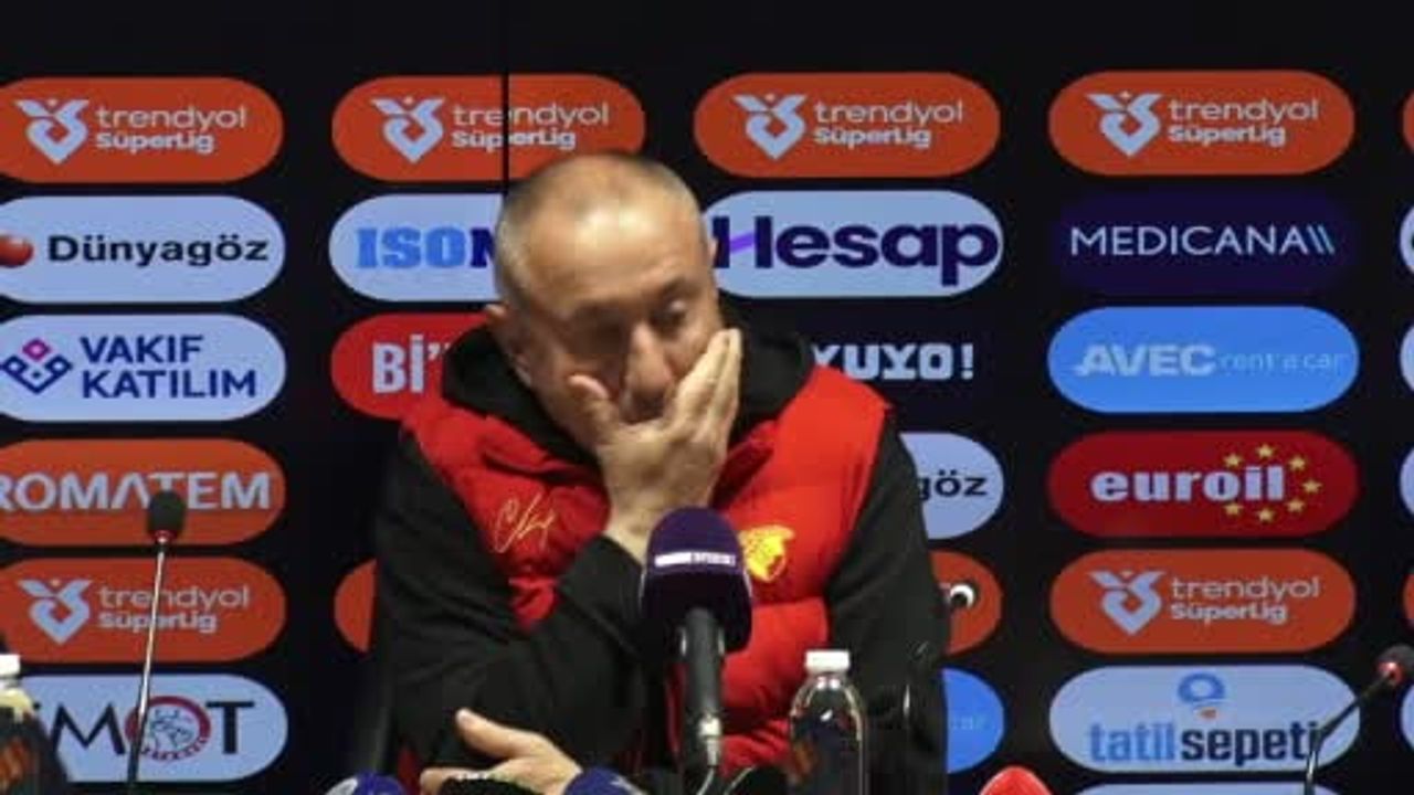 Stanimir Stoilov: "Duran toplardan gol yediğimiz için mutlu değiliz"