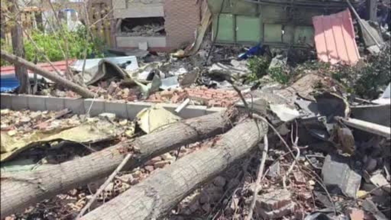 Tahran'daki Şehit Beheşti Üniversitesi'ne saldırı kampüste ciddi hasar bıraktı; eğitim uzaktan sürüyor