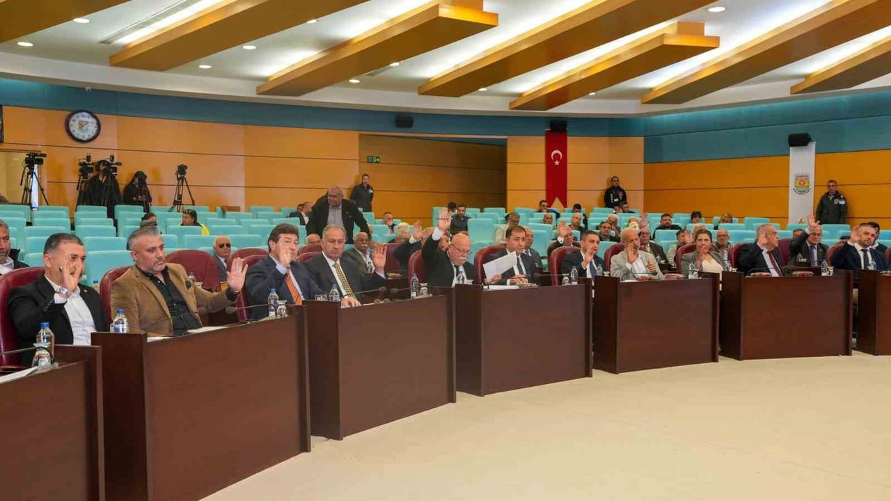 Tarsus Belediye Meclisi Nisan Toplantısı: Kent Konseyi Alanı Yeniden Düzenlenecek, Su Faturalarında İyileştirme Adımları
