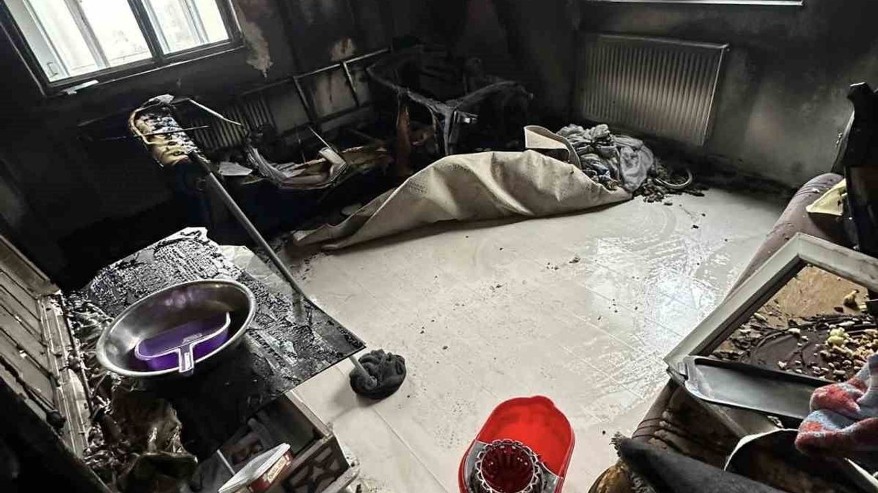 Tekirdağ Kapaklı'da Elektrik Kontağı Nedeniyle Daire Yangını Söndürüldü