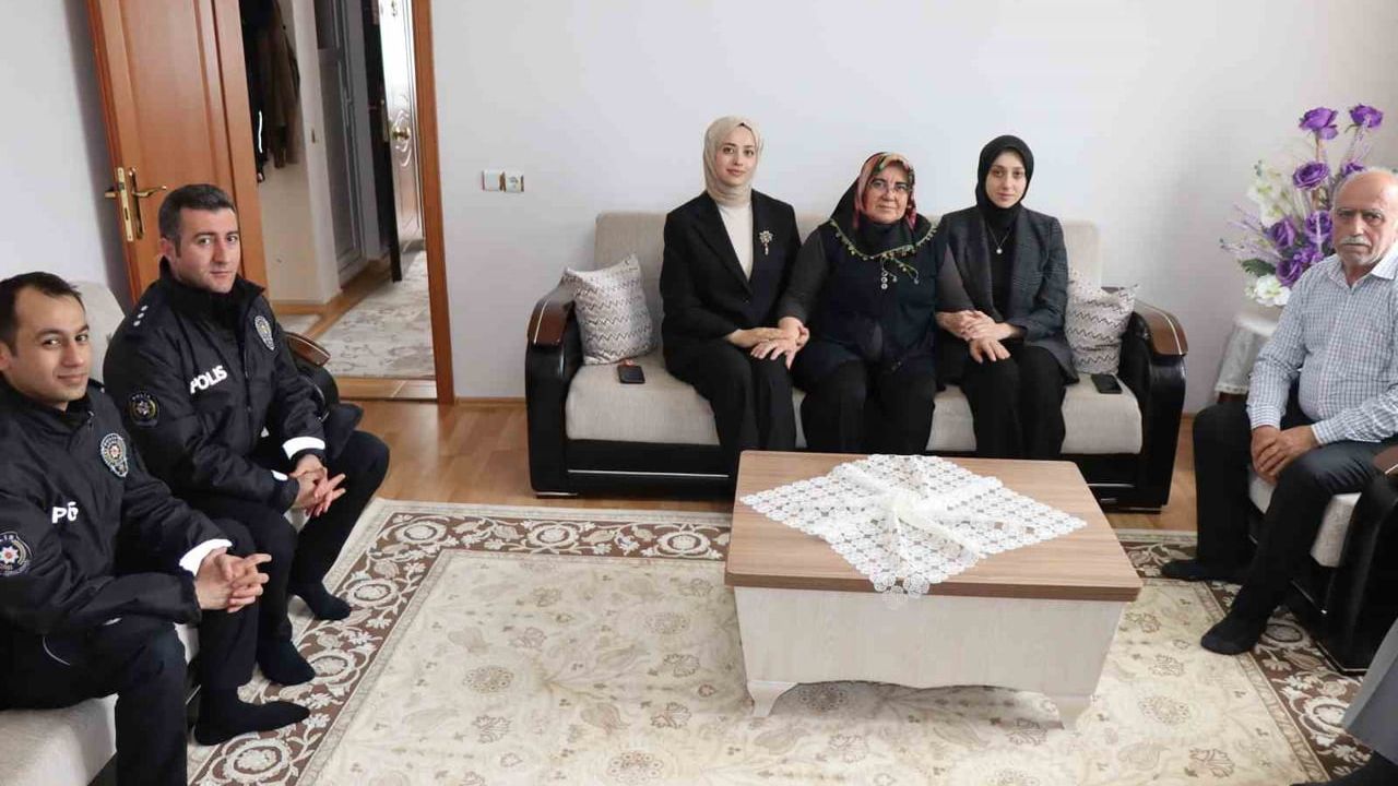 Tercan'da Polis Haftası etkinlikleri: Kaymakamlık ziyareti ve şehit ailesi anıldı