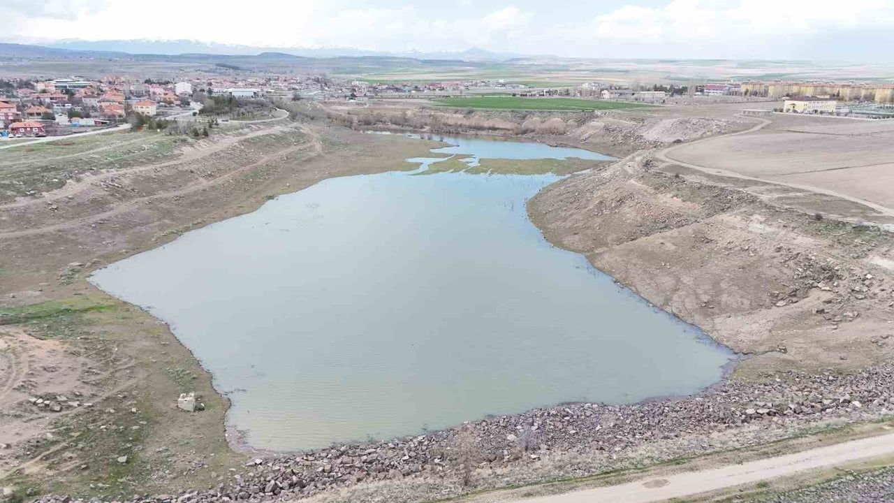 Tomarza'da yağışlar baraj ve yeraltı su seviyelerini yükseltti, çiftçiler umutlu