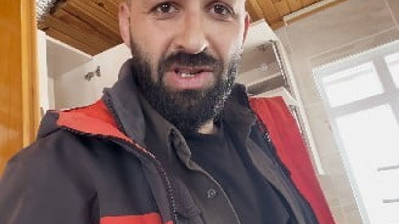 Trabzon'da ayılar yaylalardan sonra Hayrat Dağönü mahallesindeki evlere girdi