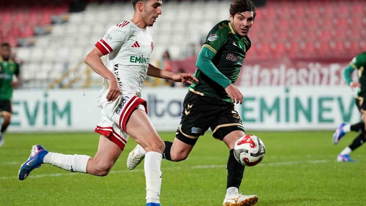 Trendyol 1. Lig 34. Hafta: Ümraniyespor 2 - Sakaryaspor 0