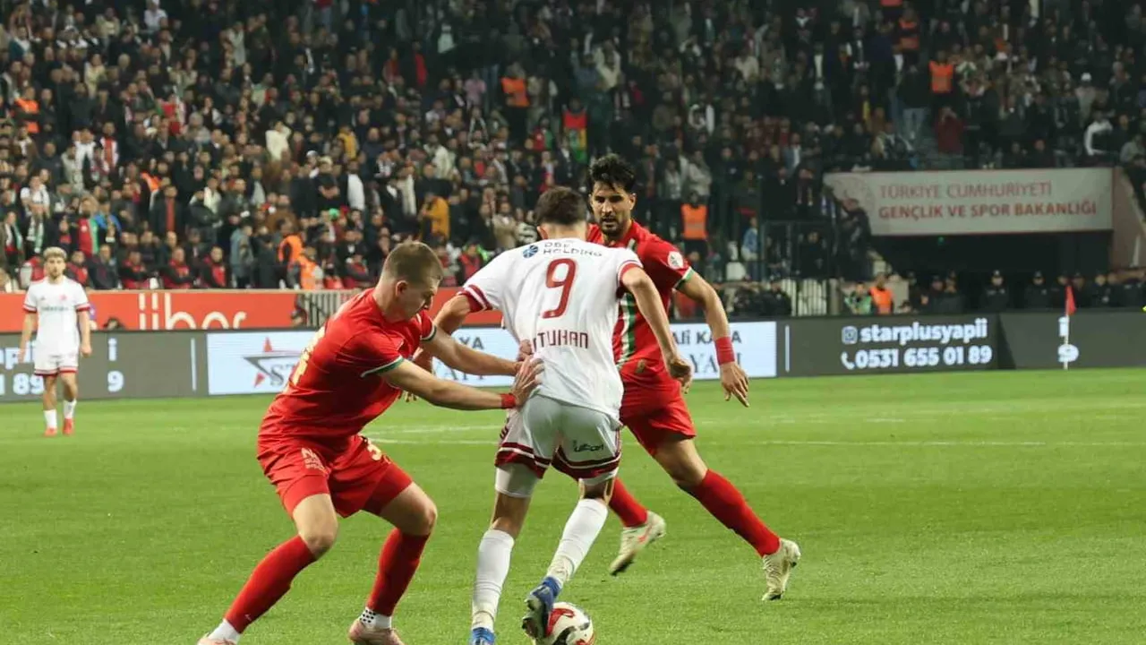 Trendyol 1. Lig 35. Hafta: Amed Sportif Faaliyetler 2-2 Ümraniyespor