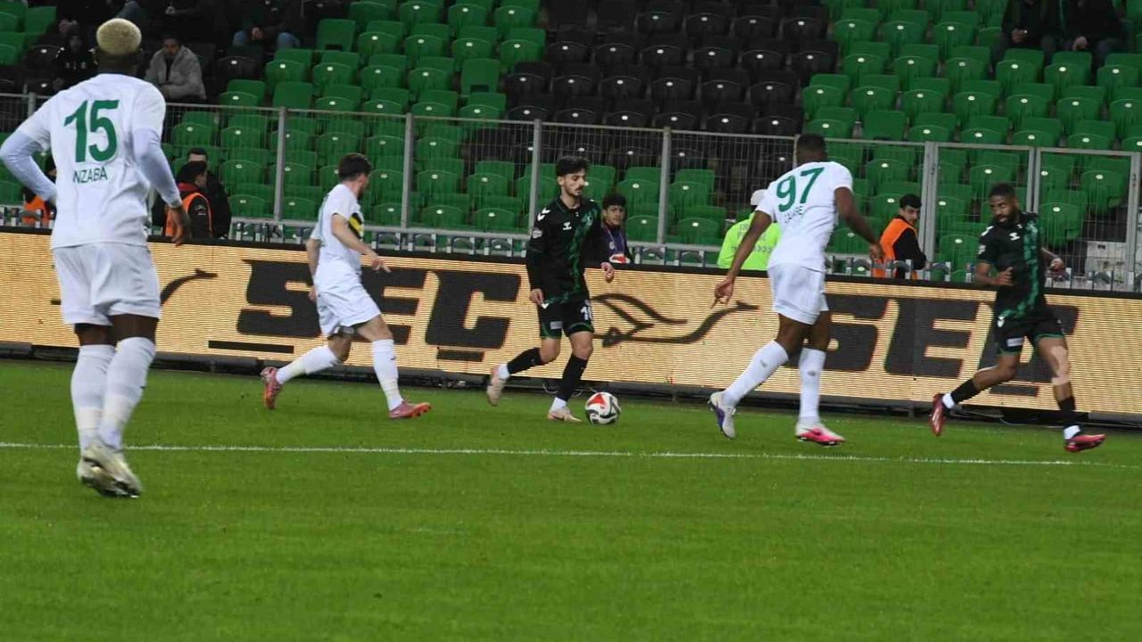 Trendyol 1. Lig: Esenler Erokspor 2-1 galip geldi, Sakaryaspor ligin bitimine 3 hafta kala düştü