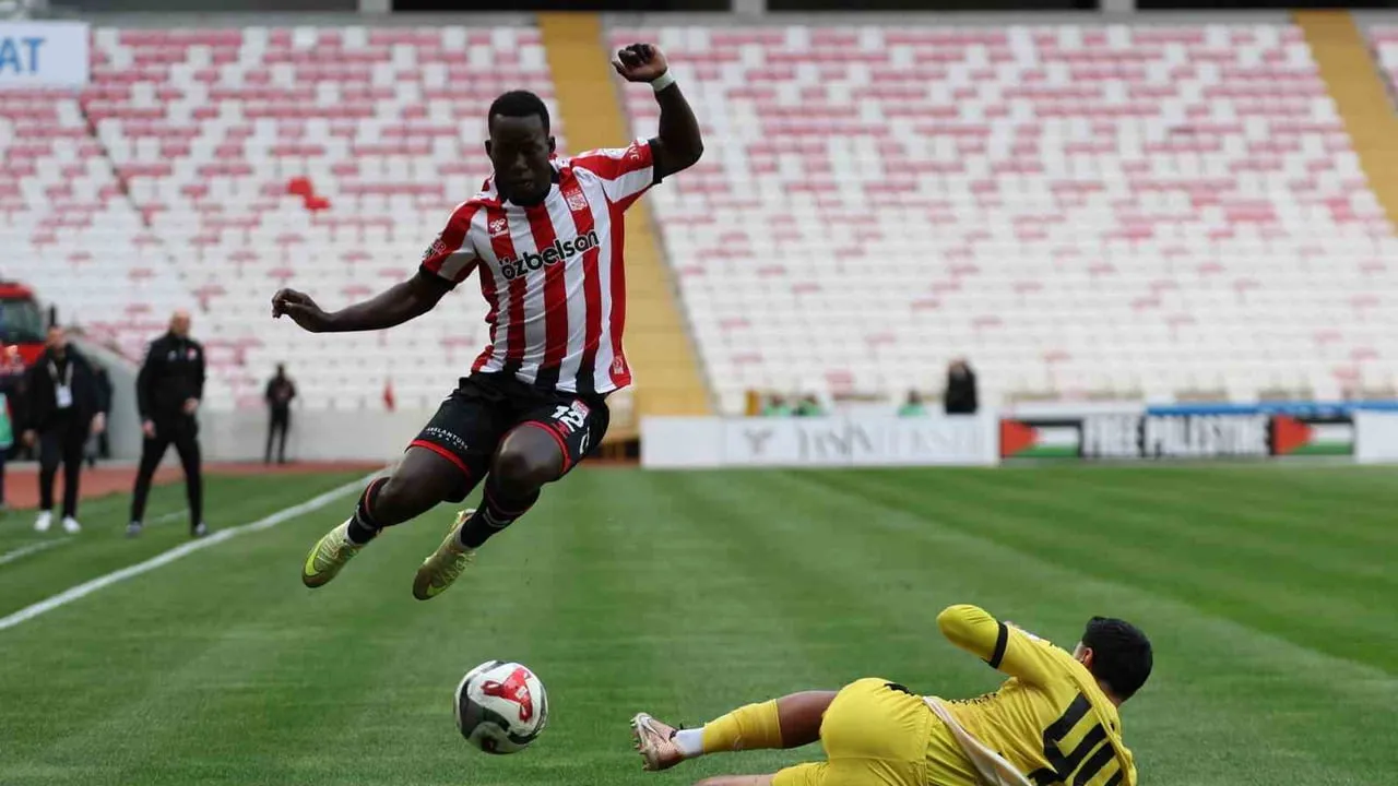 Trendyol 1. Lig: Özbelsan Sivasspor 1-3 İstanbulspor