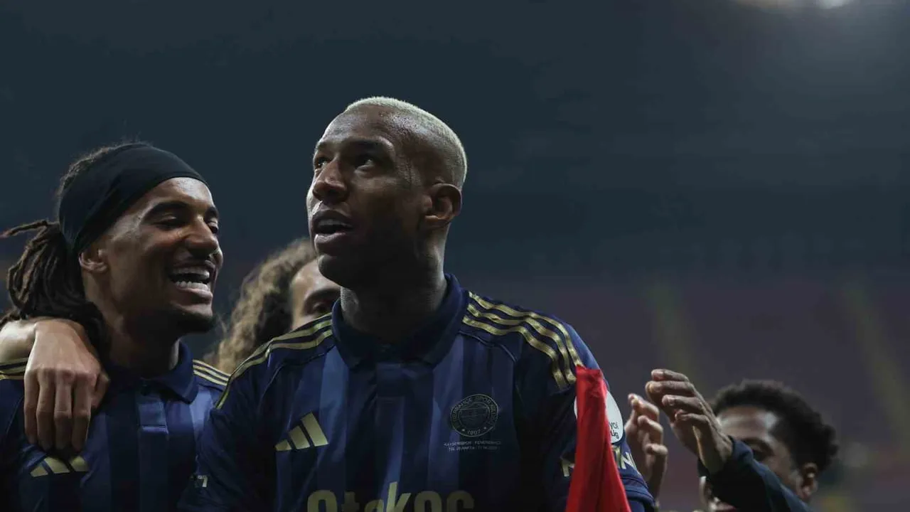 Trendyol Süper Lig 29. Hafta: Fenerbahçe 4-0 Kayserispor