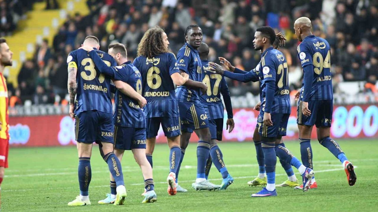 Trendyol Süper Lig 29. Hafta: Kayserispor 0-1 Fenerbahçe (İlk Yarı)