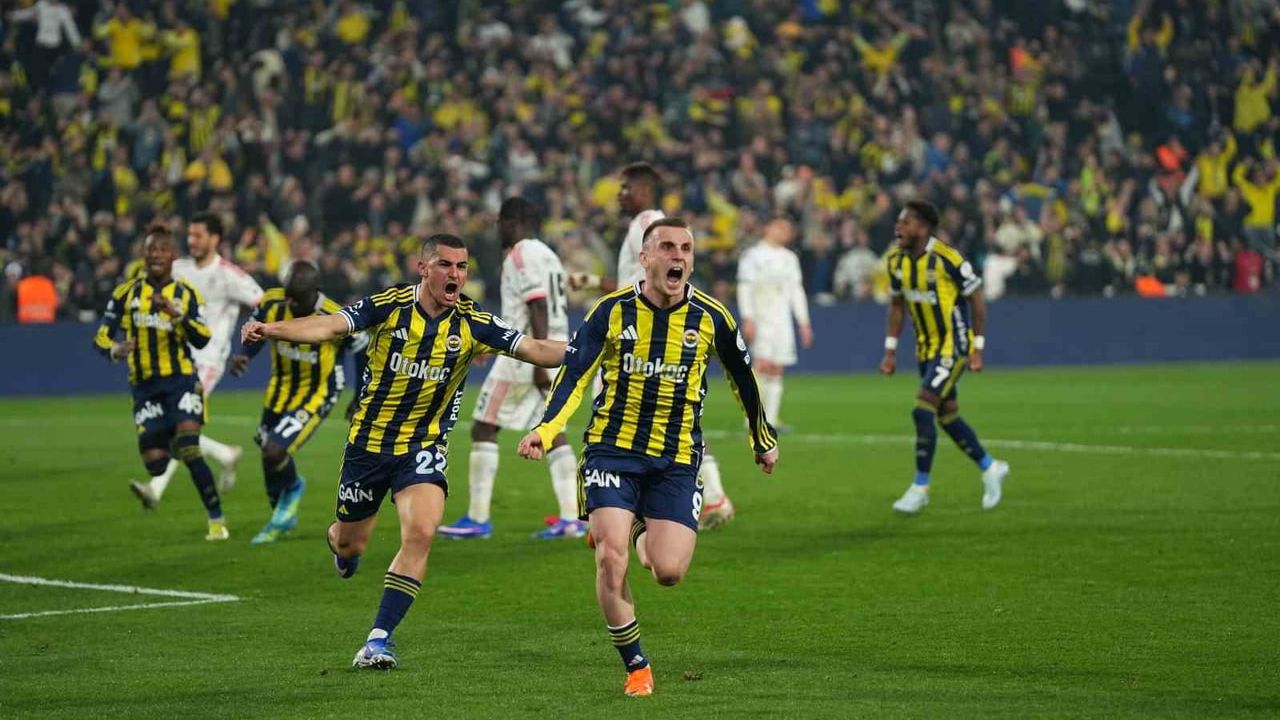 Trendyol Süper Lig: Fenerbahçe, Beşiktaş'ı 1-0 Yenerek Bu Sezon Rakibinden 6 Puan Aldı