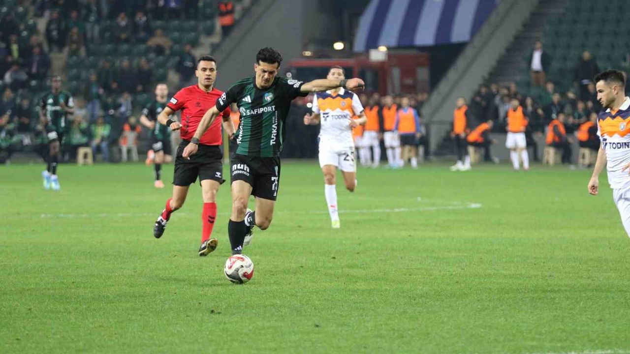 Trendyol Süper Lig: Kocaelispor 0-0 Rams Başakşehir — 28. Hafta