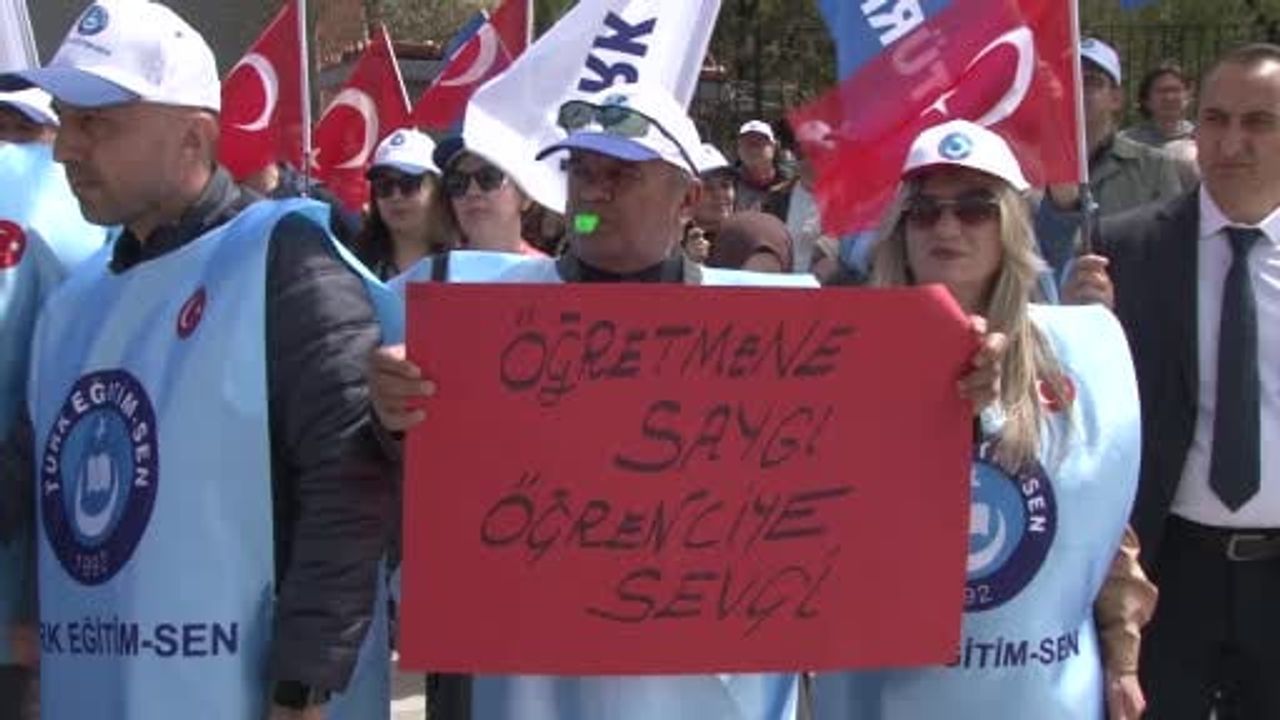 Türk Eğitim-Sen, Siverek saldırısı sonrası okullarda şiddete karşı 1 günlük iş bırakma yaptı