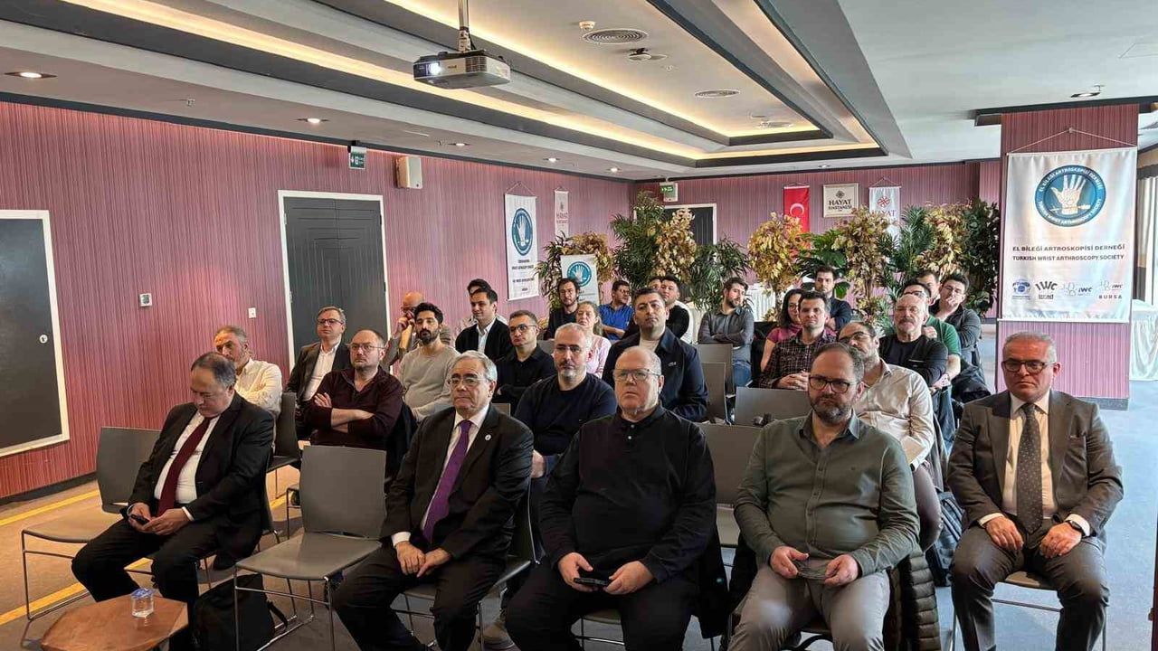Türkiye'de İlk: Maket Modeller Üzerinde El Bileği Artroskopisi Eğitimi Bursa'da Tamamlandı