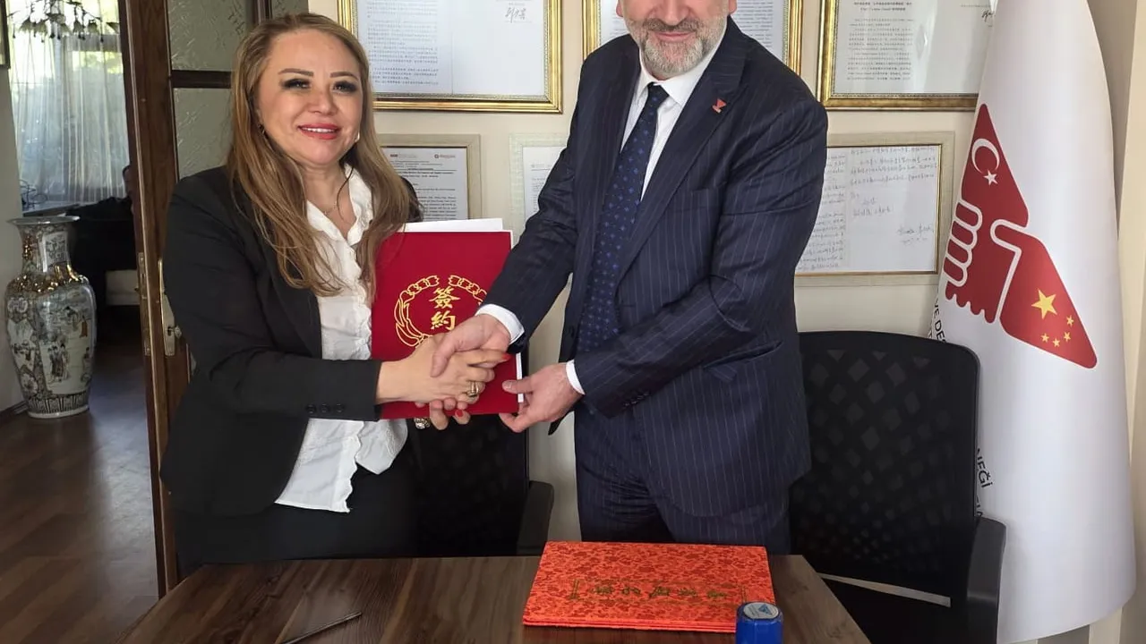 Türkiye ile Çin arasında 'Sağlık, Sanayi ve Ticarette Stratejik İş Birliği' protokolü imzalandı