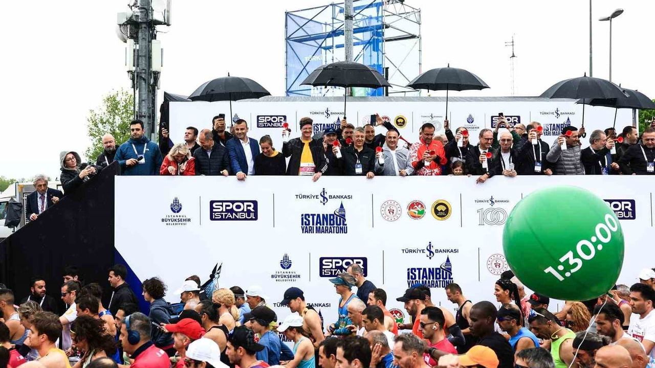 Türkiye İş Bankası 21. İstanbul Yarı Maratonu 19 Nisan’da: 20 bin koşucu ve 60 elit atlet hızlı parkurda yarışacak