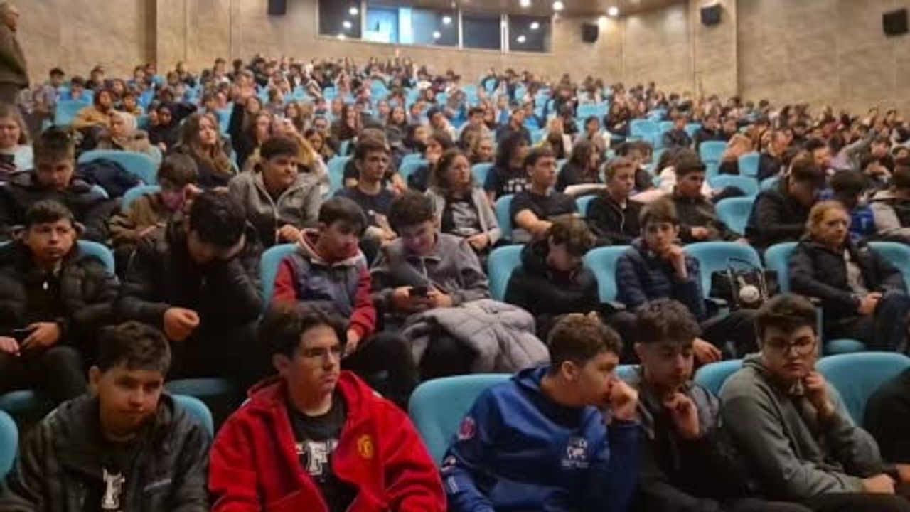 Tuva Cihangir Atasever Tekirdağ'da Öğrencilerle Buluştu: Uzay Eğitimi, İstasyonların Geleceği ve Türkiye'nin Hedefleri