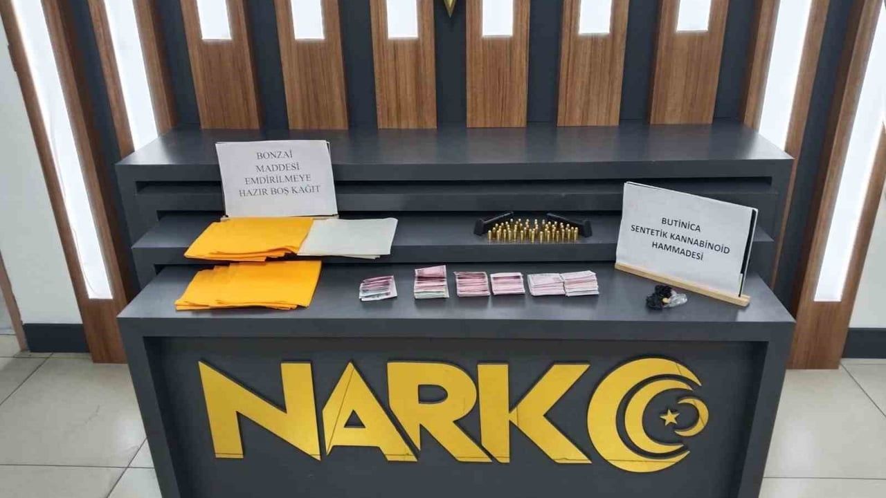 Uşak'ta uyuşturucu operasyonu: 3 şüpheli tutuklandı, 73 bin 740 sentetik ecza ele geçirildi