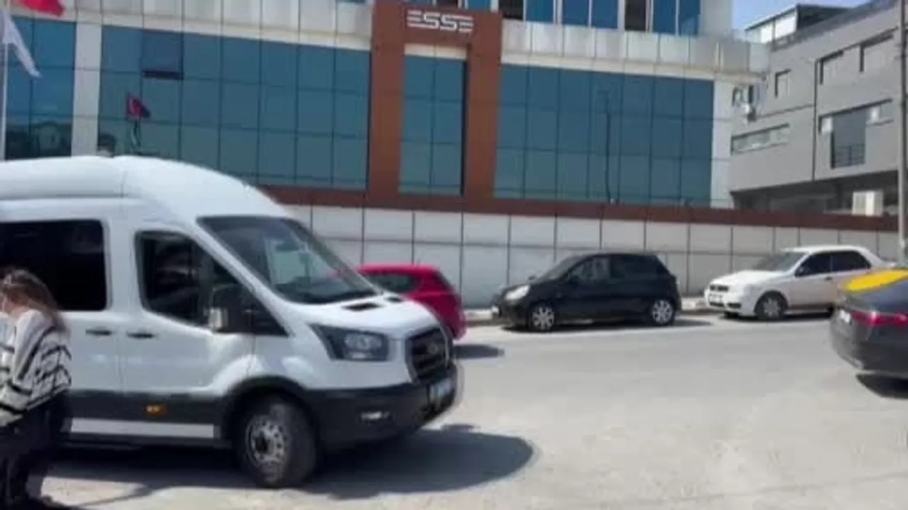 Uyuşturucu soruşturmasında ünlülere yönelik operasyonda 9 kişi Adli Tıp Kurumu'na getirildi